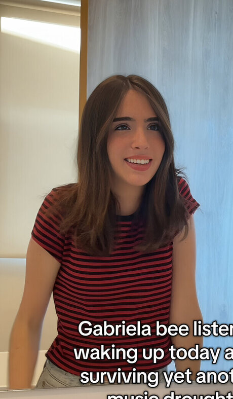 Gabriela Bee adult star archive