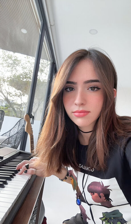 Gabriela Bee pornstar perfect pictures