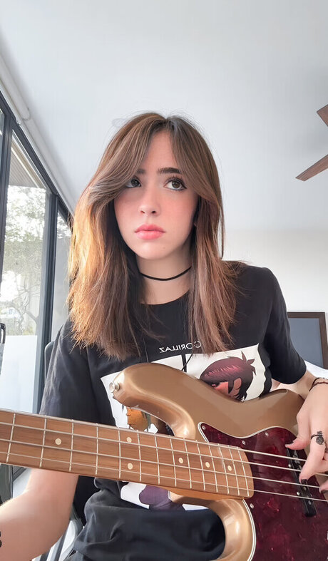 Gabriela Bee erotic star pic