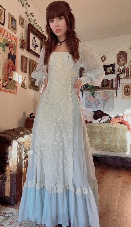 Moongirlevie pornographic model images