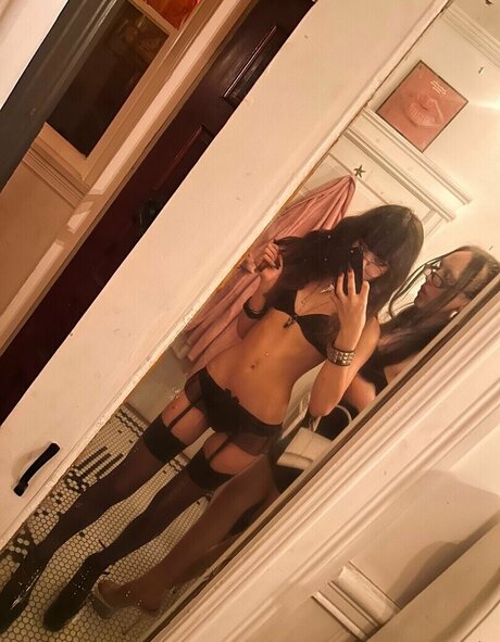 Moongirlevie porn star images