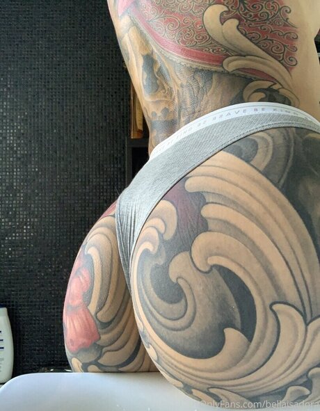 Bella Isadora pretty pornstar gallery