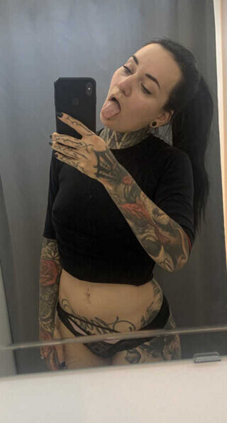 Bella Isadora free pornstar img