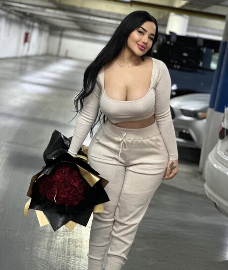 Melek Azad hd star archive