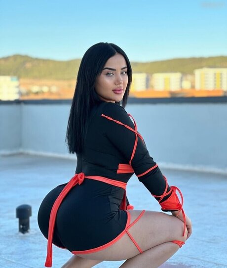Melek Azad pornstar erotic photo