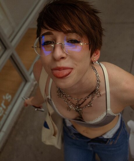 imitationtina art actress pic