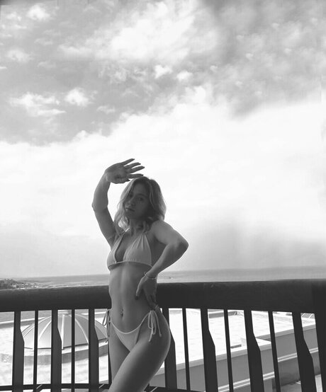 Ebrukzlyr model gallery