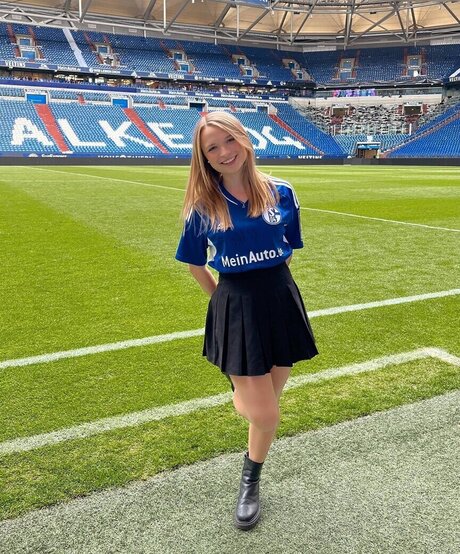 brunette doggystyle onlyfans hot nude pic