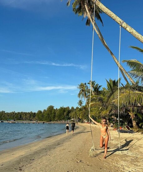 Peyton Cole pornstar free img