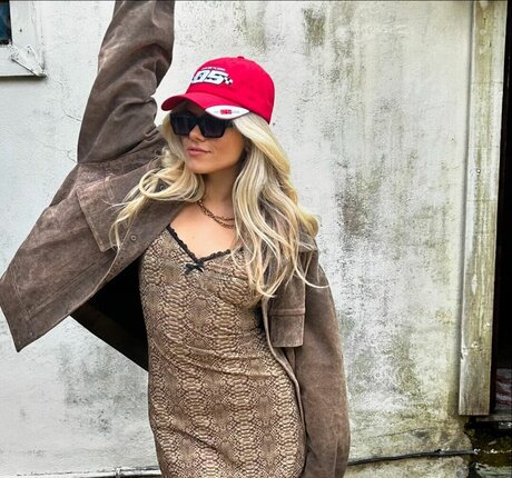 Peyton Cole star adult pic