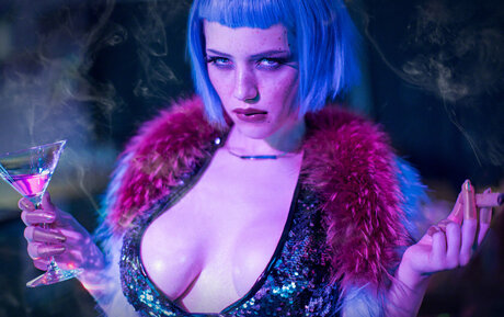 Lada Lyumos pornstar erotic img