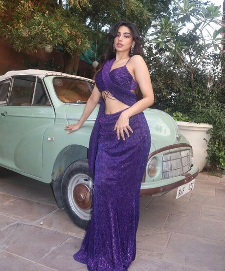 Pakhi Gadh free actress photo