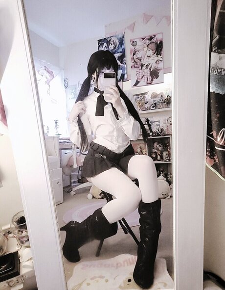 nadecola9 sexy actress image