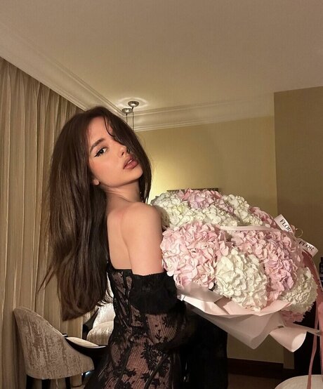 natural onlyfans nudes images