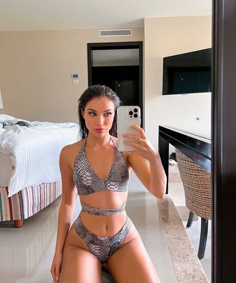 Natalia Karczmarczyk model hot photo