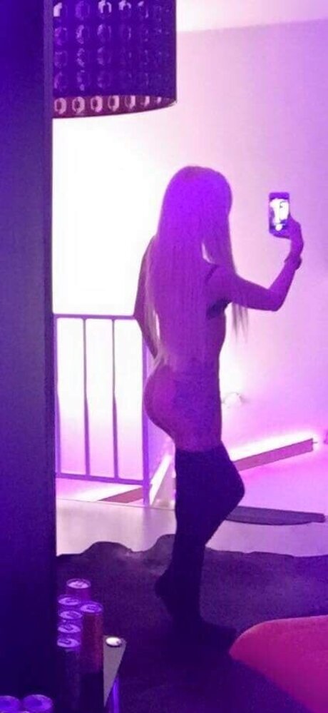 Melanie Hirsch pornstar naked picture