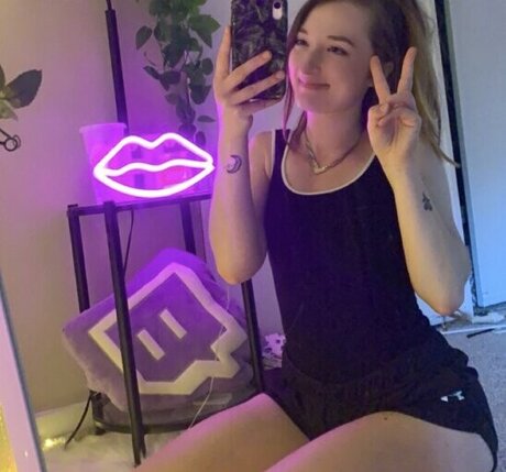 Coffeeslay pornstar top image