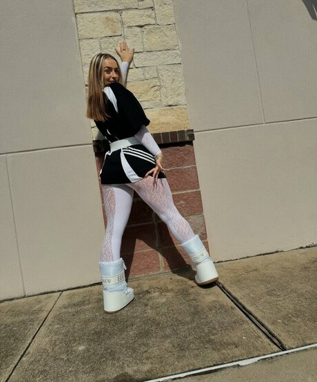 des suzanne model erotic image