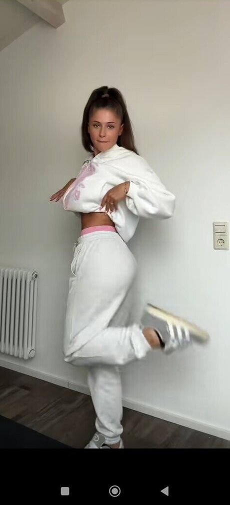 Alysa Ruppert pornstar exclusive image