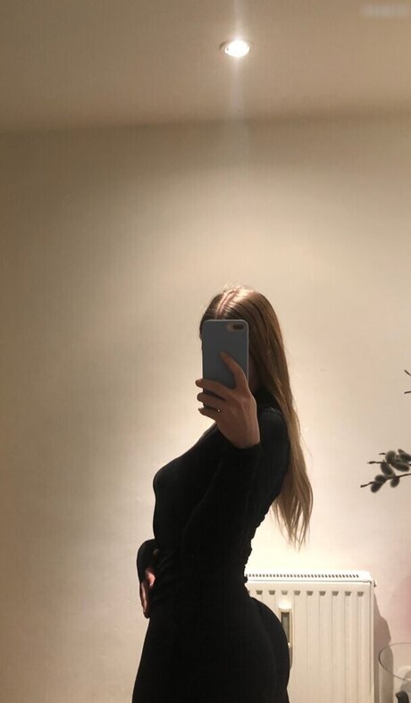 Sara ncx nudes pornstar image