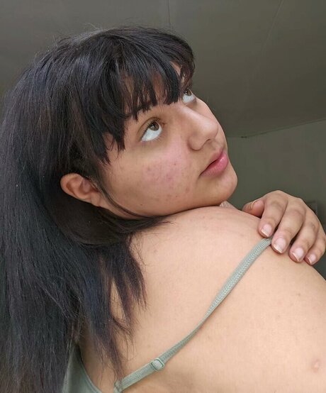 Bigtiddyash nude model gallery