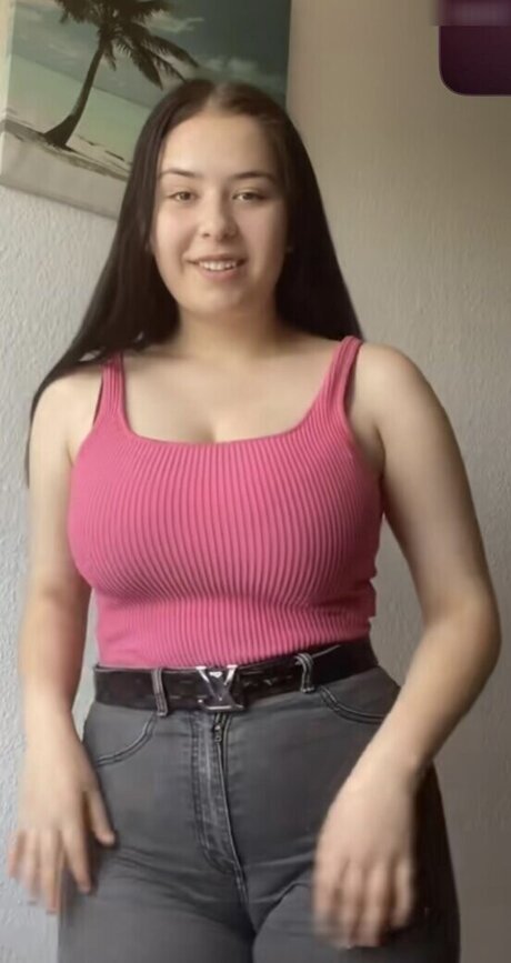 Darling sxh model naked photos