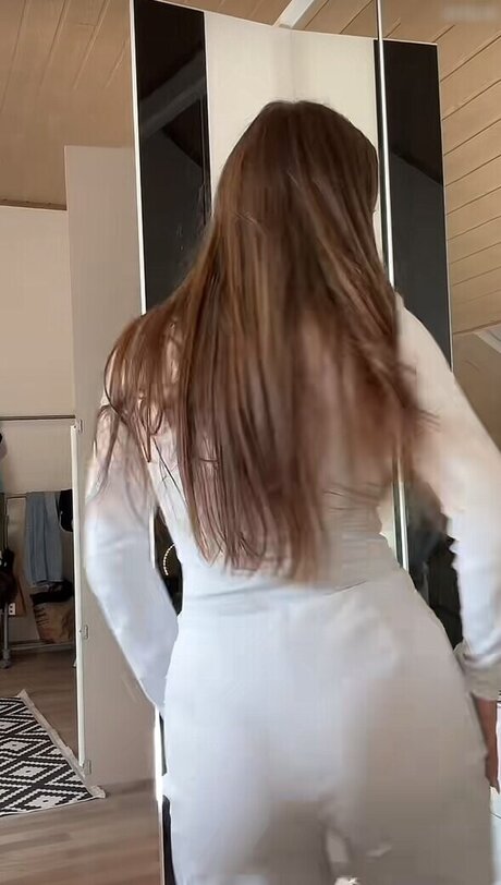 Darling sxh pornographic actress picture