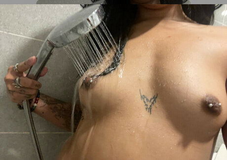 catholicnun model high quality picture