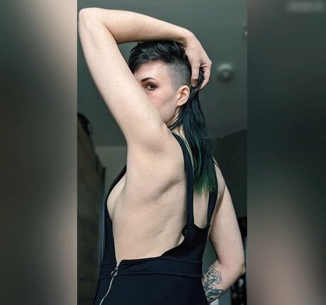 locolea nudes actress galleries