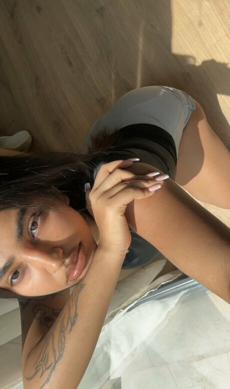 Fionee pornstar adult img