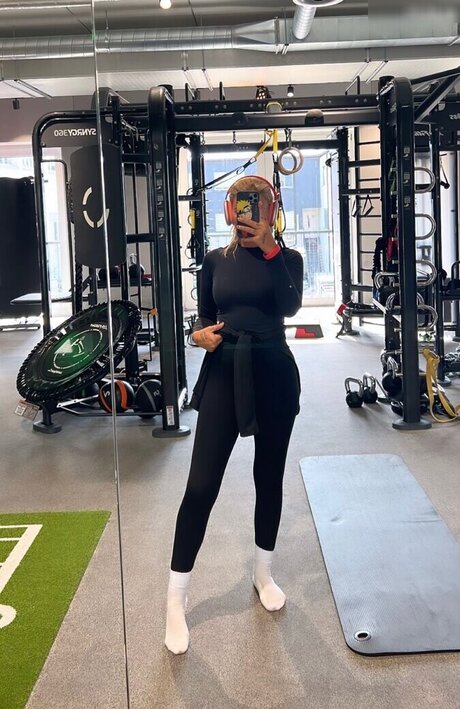 Loredana Zefi perfect actress pic