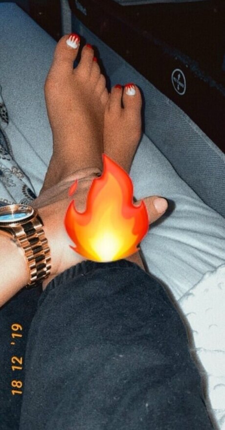 Loredana Zefi erotic actress pic