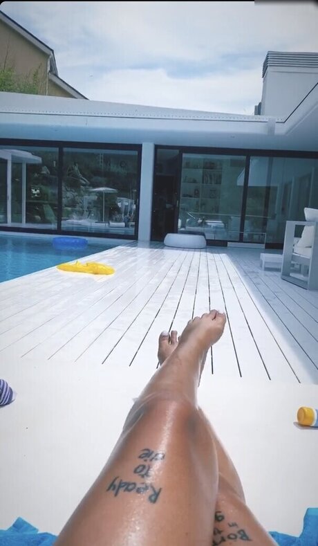 Loredana Zefi nice actress photo