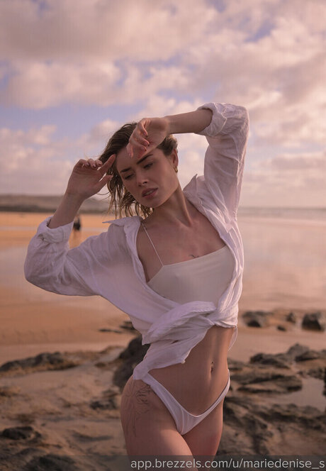 Marie Denise Schwarz star nude archive