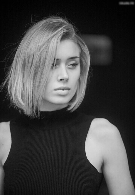 Marie Denise Schwarz star best image