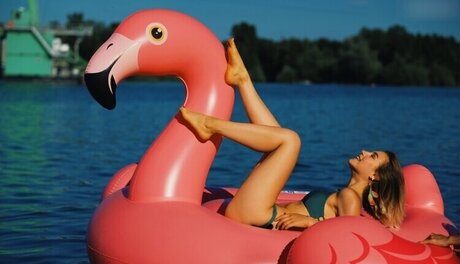 vicky2203 pretty actress picture