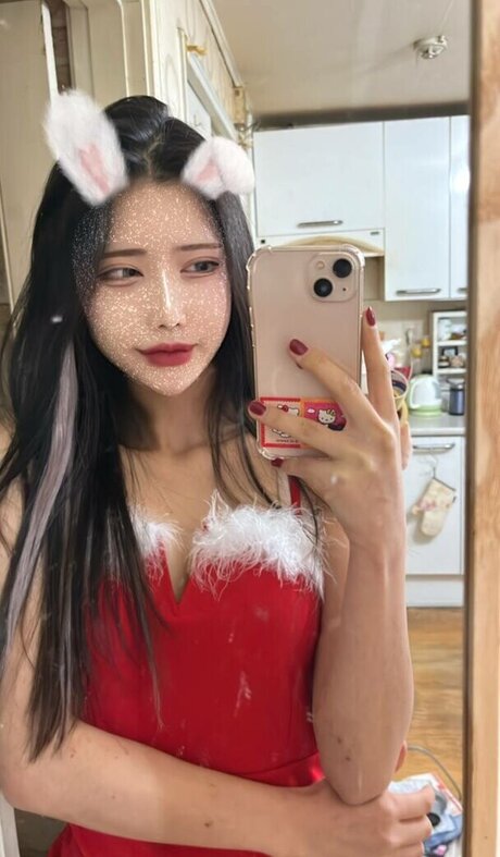 ehxoehlstkfka0 model top picture