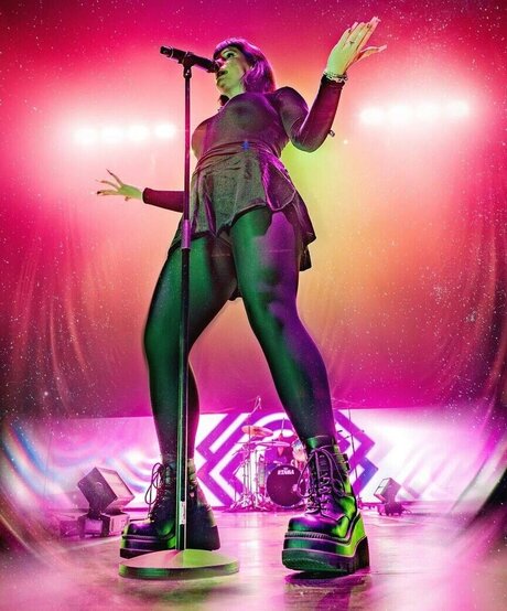 Courtney LaPlante exclusive actress images