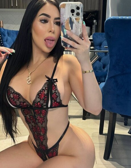 Sara Gonzales adult model photos