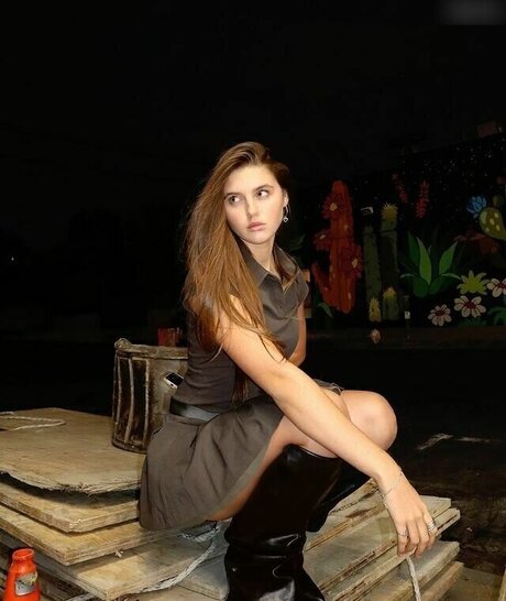 Savannah Clarke star hot picture