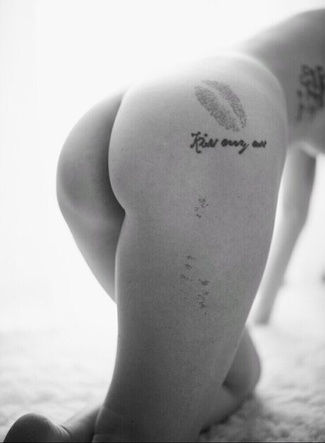 Mrs Fiestaa hot model img