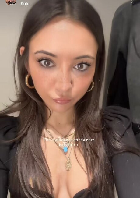 Merve zkan hot actress picture