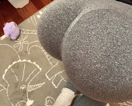 Mello Mutinus star naked img