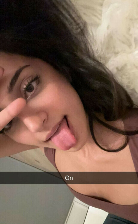 Melody Oz xxx model gallery