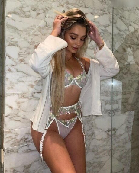 neverbaby 26 pornographic model gallery