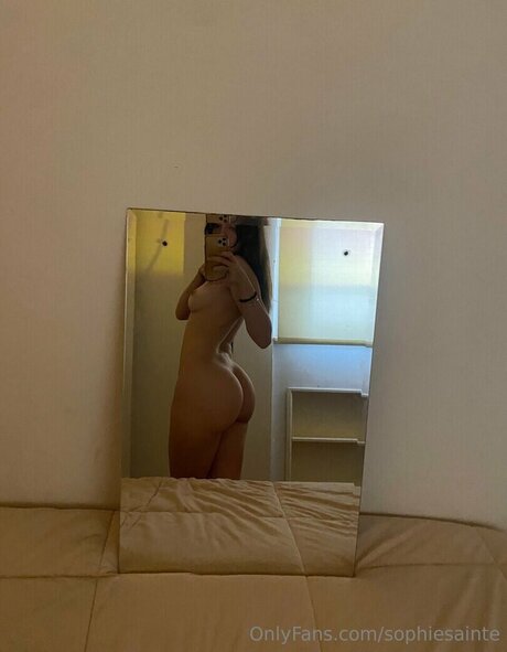 sophiesainte star nude archive