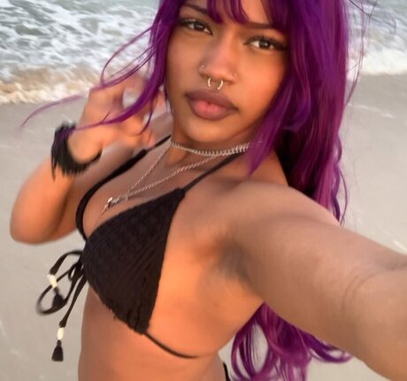 Angelzburn nude model img