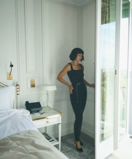 Sydney Chandler pornographic star pictures