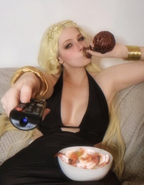 Misschalice Profile pic