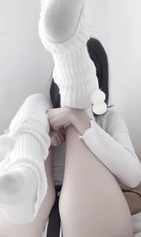 dumbkittteen model nice pictures